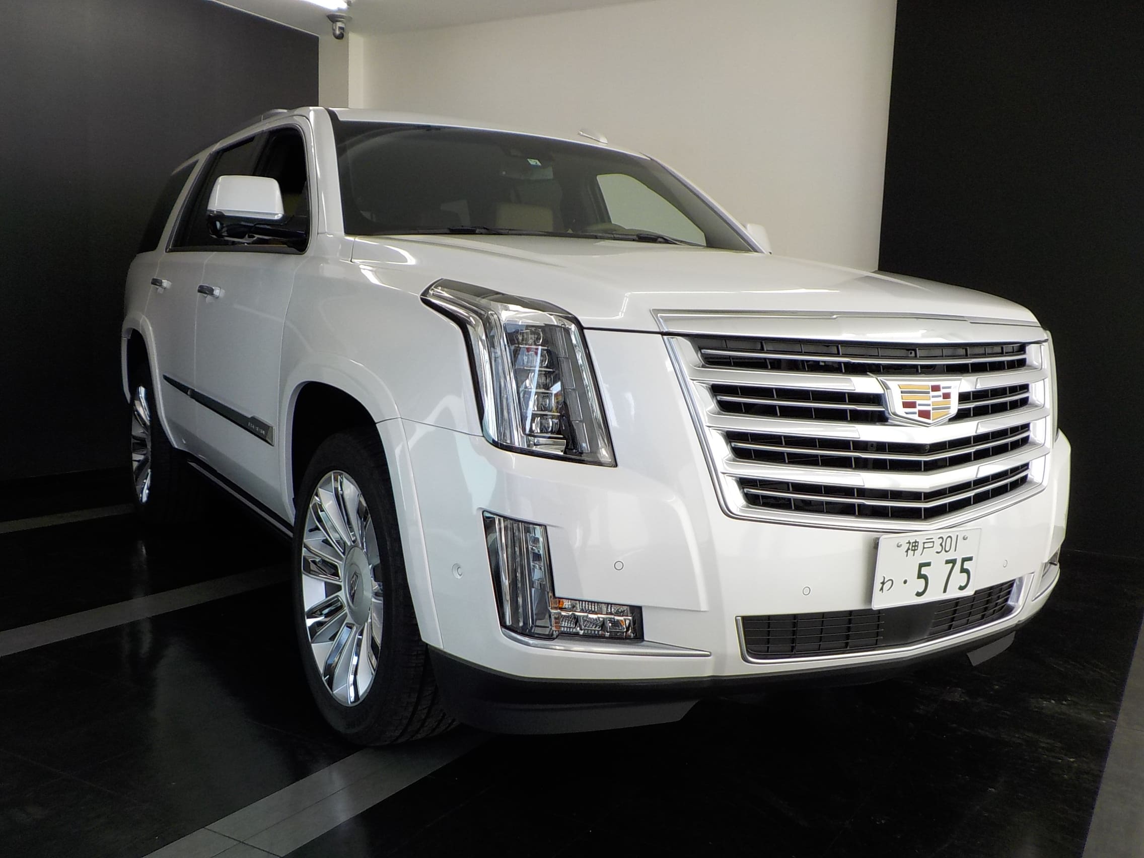 ESCALADE Platinum