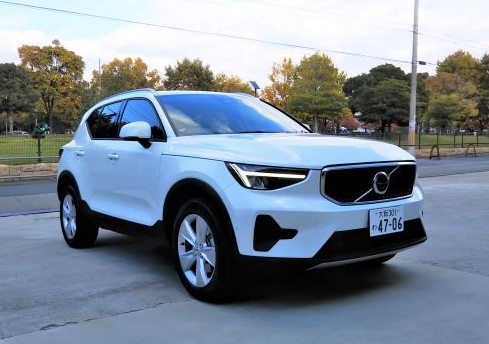 VOLVO XC40 Plus Pro B3　　　　　【大阪】