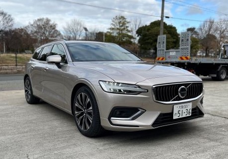 VOLVO V60 Ultimate B4