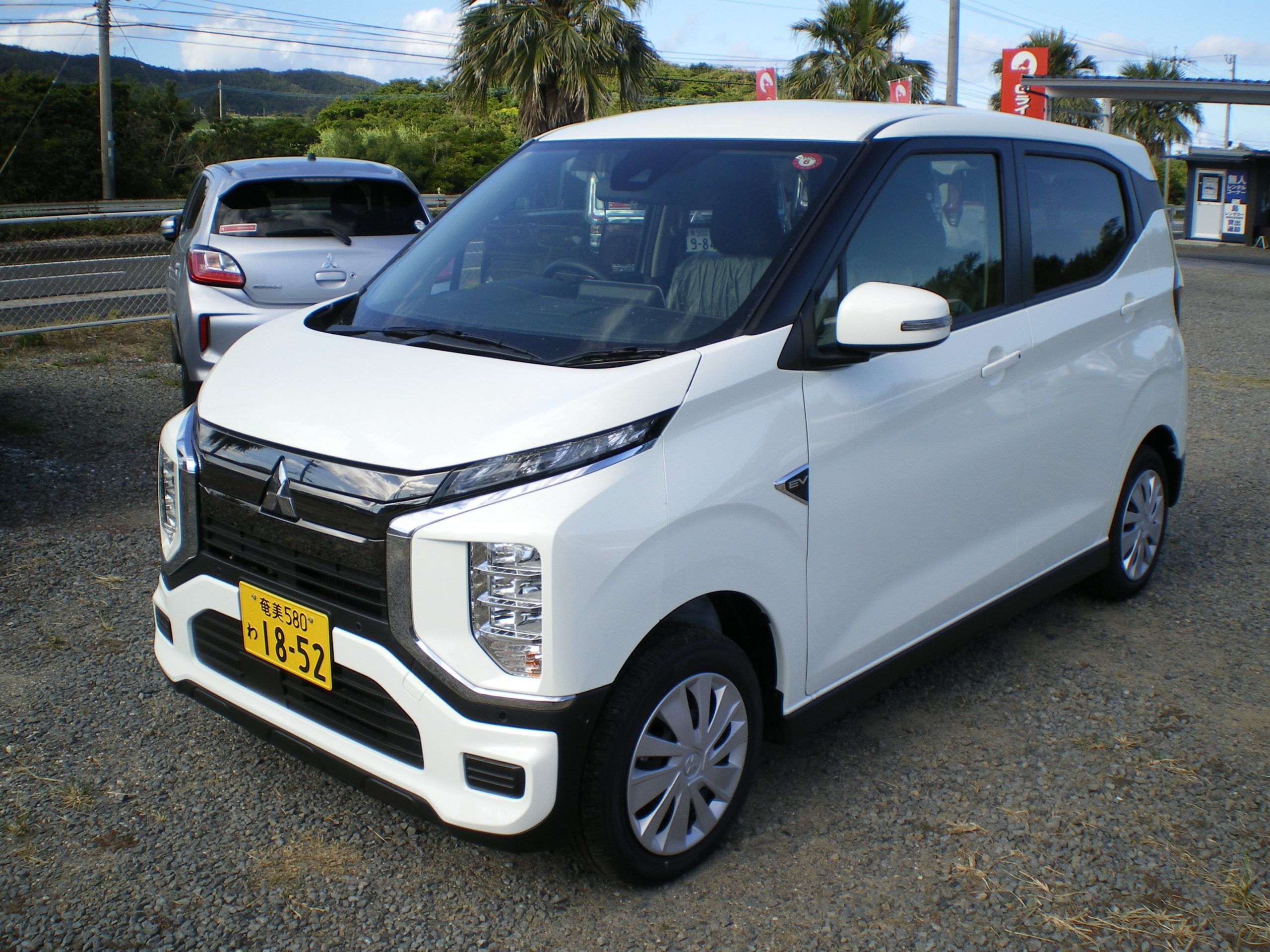 MITSUBISHI ek X 　EV 【奄美】