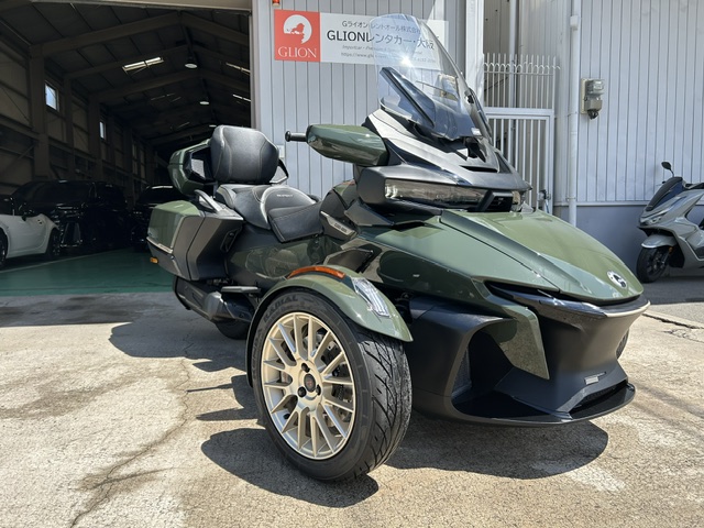 CAN-AM　SPYDER RT
